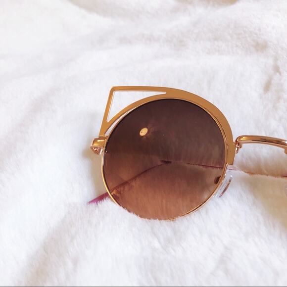 Mia Rose Gold Cat Eye Retro Round Tint Sunglasses - Picture 6 of 9